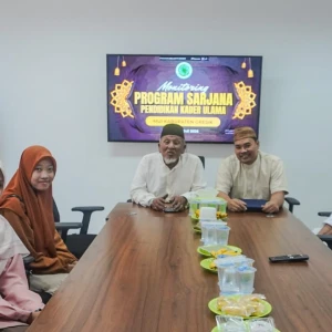 MUI Gresik Monitoring Mahasiswa Program Sarjana PKU, Tekankan Istiqamah Hafalan Al-Qur'an