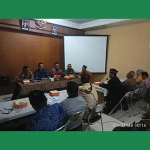 MUI Kecamatan dan Muspikan Manyar Sikapi Warung yang Bandel.