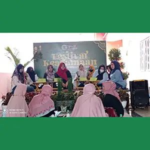 Serunya Lomba Cerdas Cermat Santriwati at-Taubah Rutan Gresik