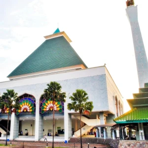 Jadwal Sholat Kabupaten Gresik Kamis, 8 Januari 2025