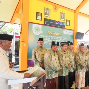 Pengukuhan MUI Ujungpangkah 2025-2030, Kiai Rofiq Dorong Program Keumatan Menjangkau Tingkat Desa