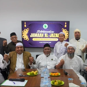 Jamaah dari Aljazair Belajar Islam Wasthiyah ke MUI Gresik
